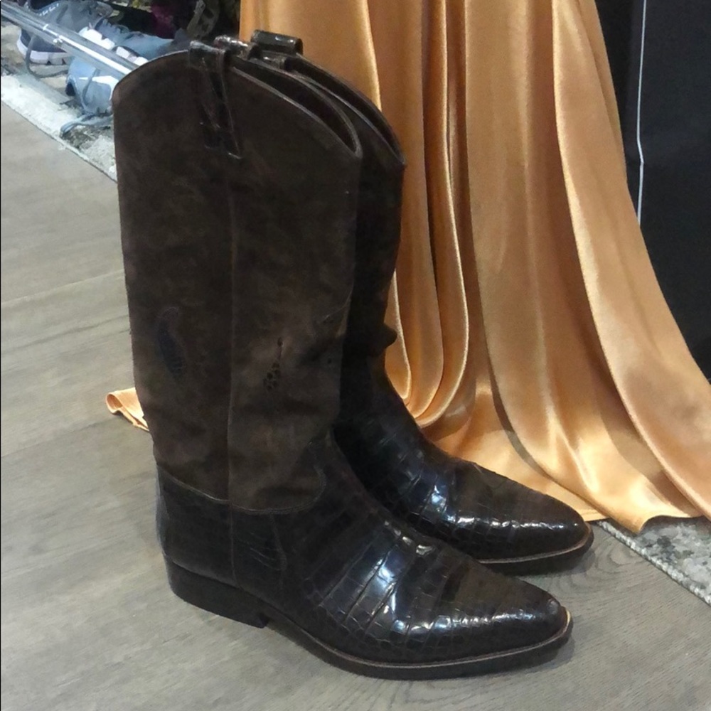 Brown suede real alligator cowboy boots (size 8)